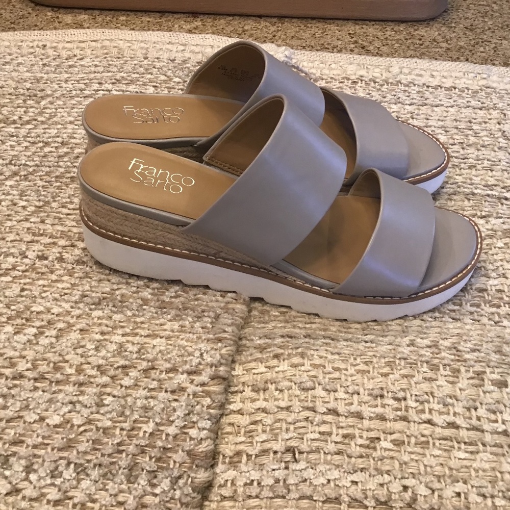 New without tag Franco Sarto waterproof wedge